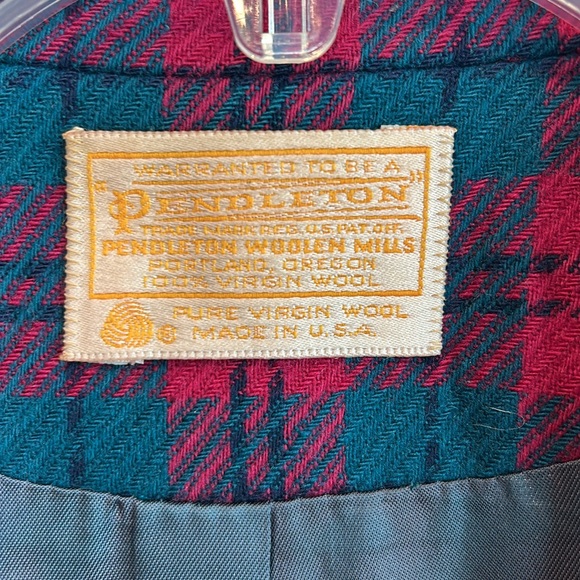 Pendleton wool Jacket Size Medium by Measurement gently worn, red and green - Picture 3 of 9